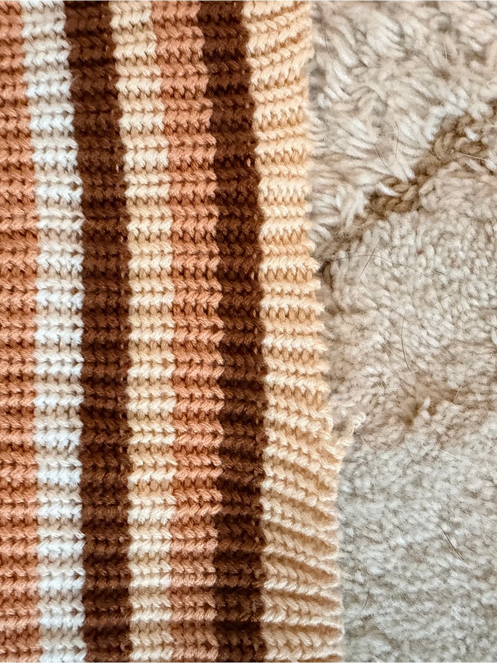 Cream Knit Striped Sleeveless Sweater Vest - Picture 2 of 3
